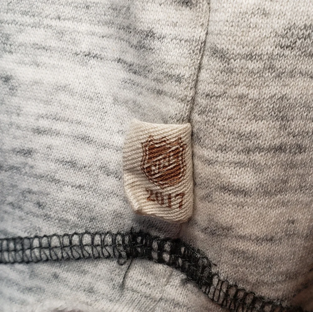 NHL Boston Bruins Raw Edge Raglan Sweatshirt - Picture 4 of 11